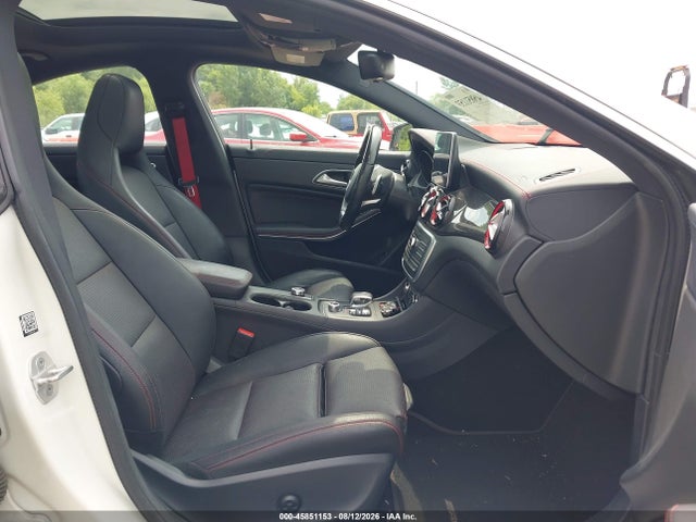 2016 Mercedes-BENZ AMG CLA 45 4MATIC 照片 5