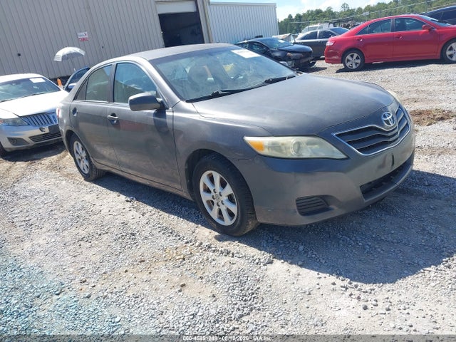 2011 TOYOTA CAMRY LE
