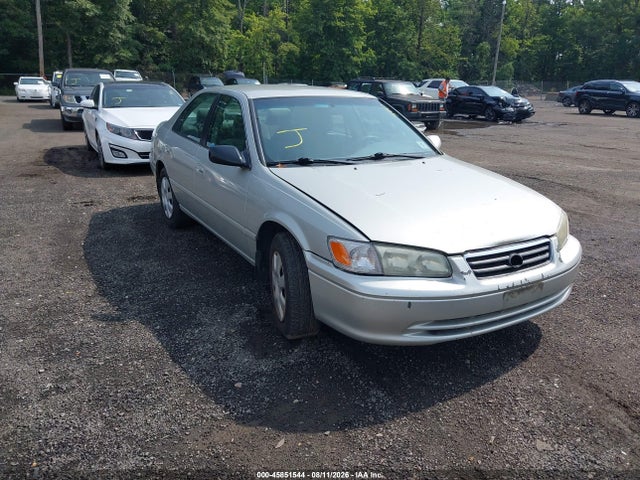 2001 TOYOTA CAMRY LE