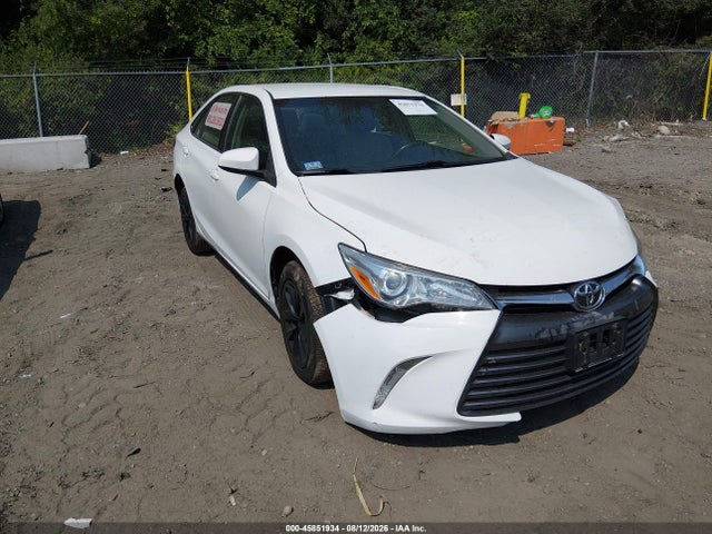 2016 TOYOTA CAMRY LE