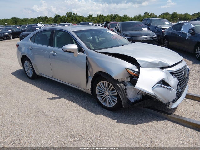 2016 LEXUS ES 