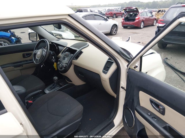 صورة 5 لـ 2011 KIA SOUL !