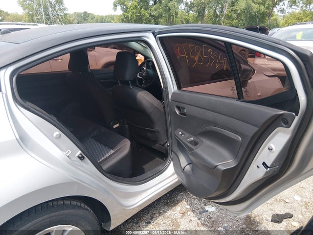 2020 Nissan VERSA S XTRONIC CVT 照片 8