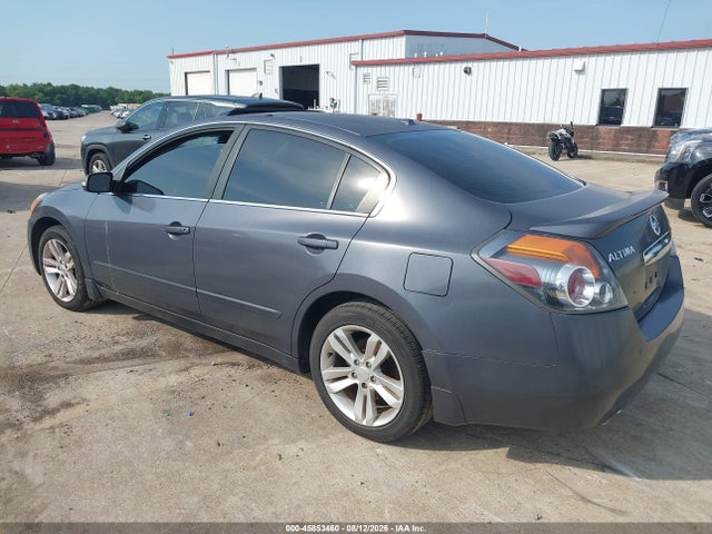 2010 Nissan ALTIMA 3.5 SR 缩略图 3