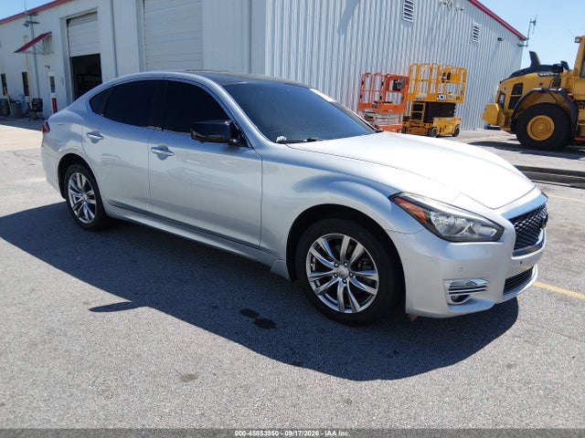 2015 INFINITI Q70 3.7X