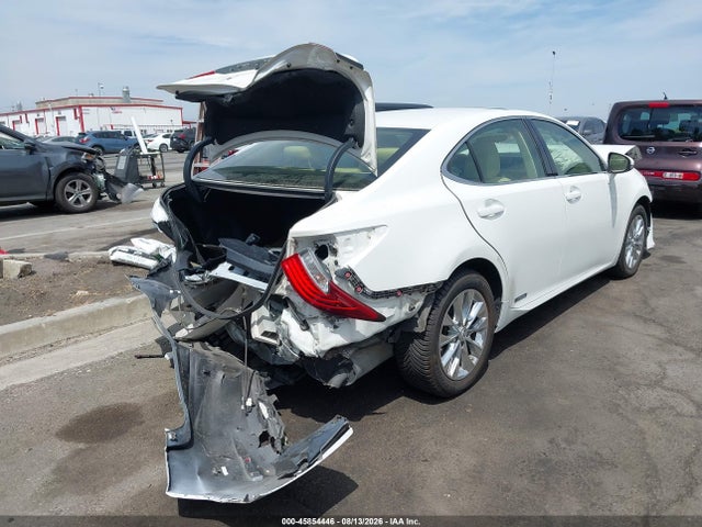 صورة 4 لـ 2013 Lexus ES 300H
