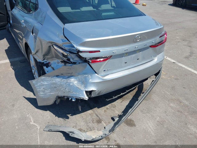 صورة 6 لـ 2025 Toyota CAMRY LE