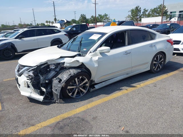 2016 Nissan ALTIMA 2.5 SR 照片 2