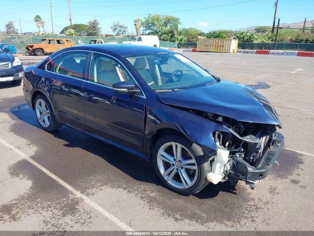 2014 VOLKSWAGEN PASSAT 2.0L TDI SE