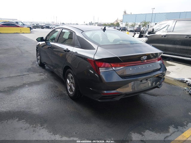 2021 HYUNDAI ELANTRA SE 3