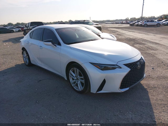 2021 LEXUS IS 