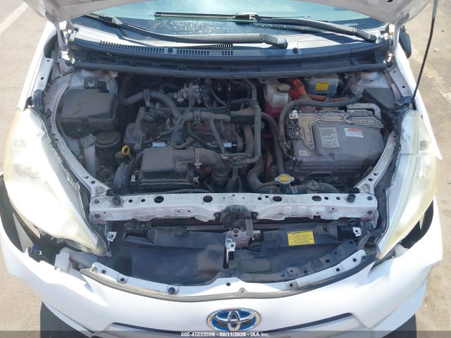 2013 Toyota PRIUS C ONE 照片 10