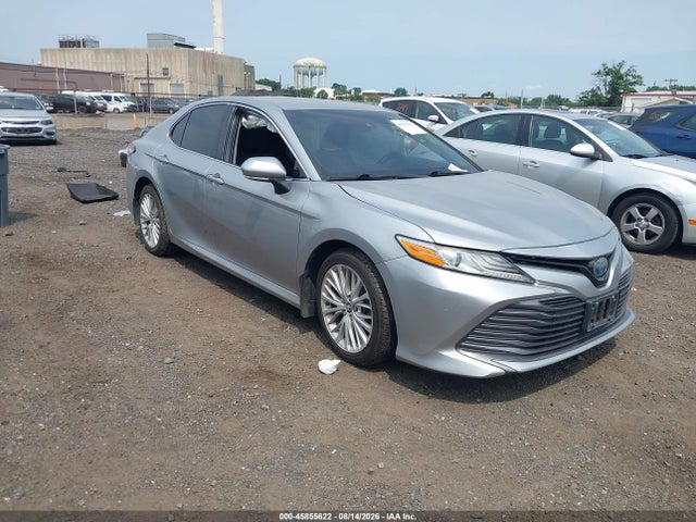 2020 TOYOTA CAMRY XLE HYBRID