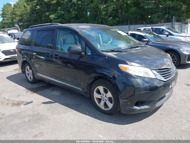 2012 TOYOTA SIENNA LE V6 8 PASSENGER