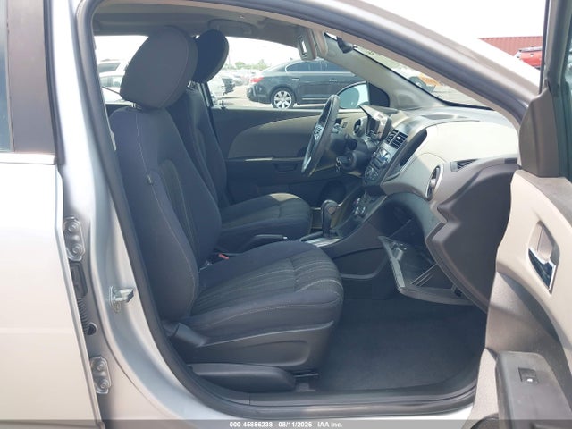 صورة 5 لـ 2015 Chevrolet SONIC LT AUTO