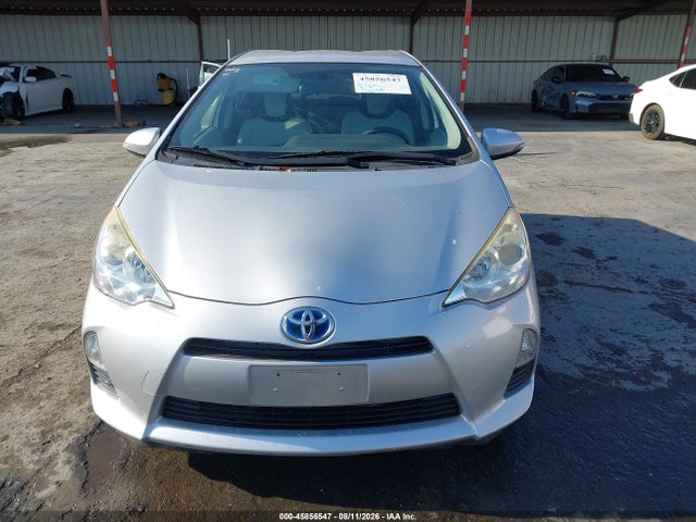 2014 Toyota PRIUS C ONE 照片 13