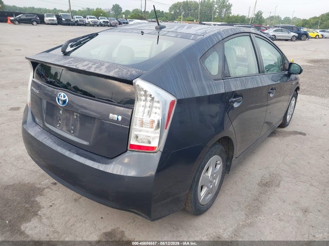 صورة 4 لـ 2011 Toyota PRIUS THREE