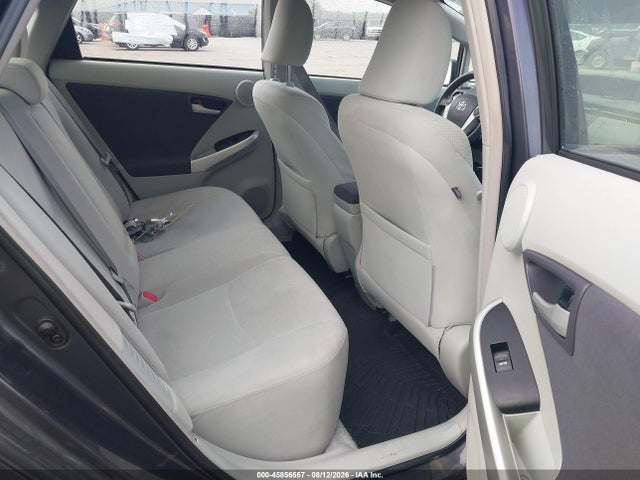 صورة 8 لـ 2011 Toyota PRIUS THREE