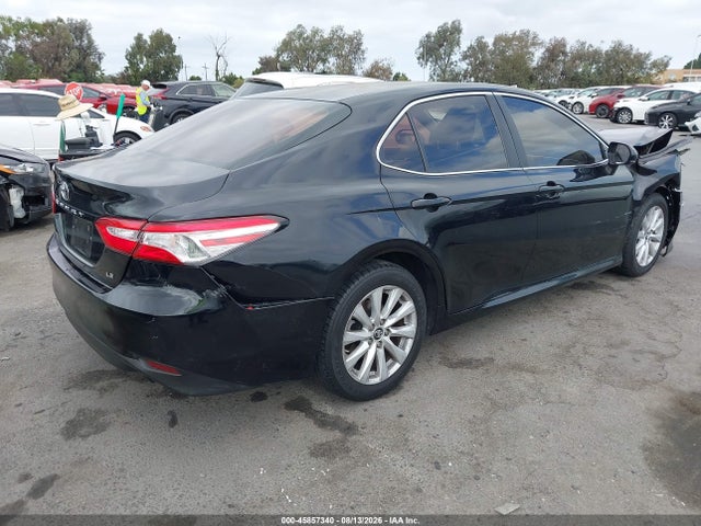2018 TOYOTA CAMRY LE 4