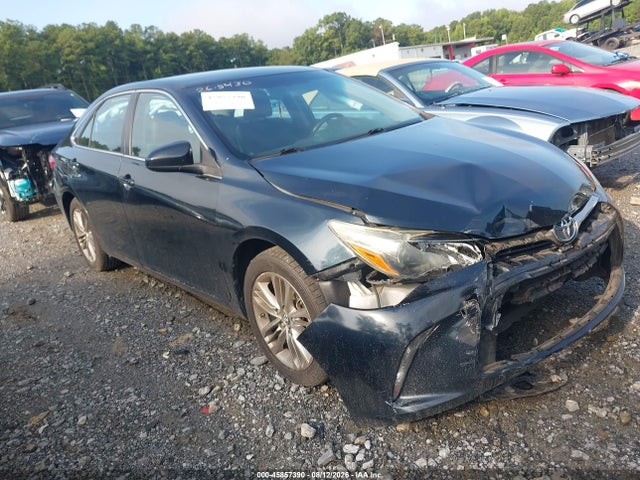 2016 TOYOTA CAMRY SE