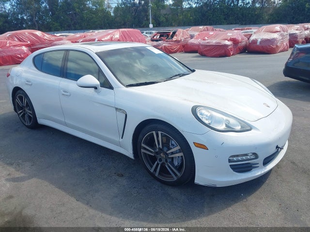 2012 PORSCHE PANAMERA 2/4