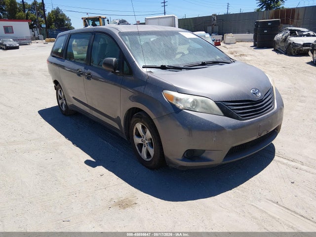 2013 TOYOTA SIENNA L V6 7 PASSENGER
