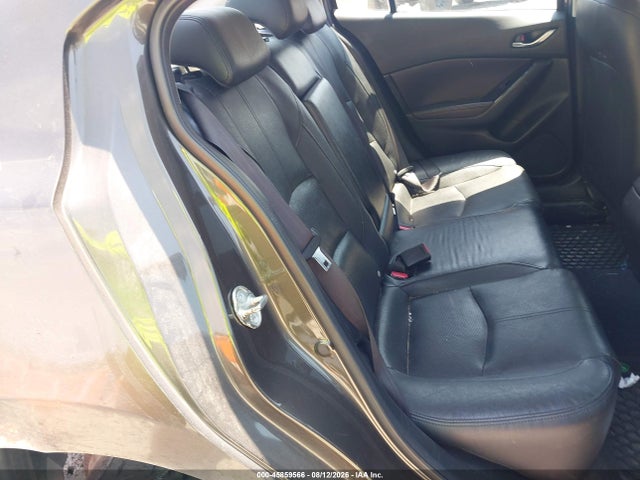 2017 Mazda MAZDA3 GRAND TOURING photo 8