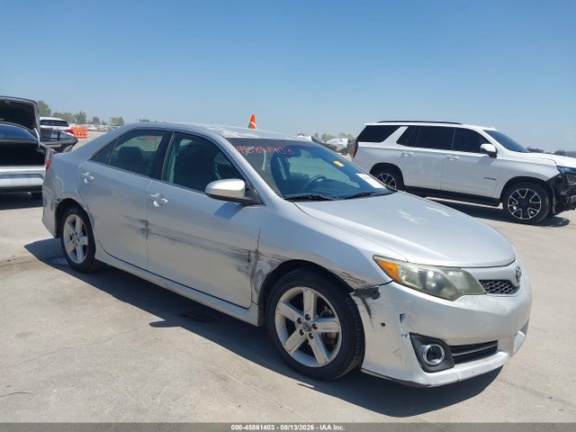 2013 TOYOTA CAMRY SE