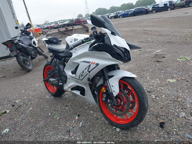 2023 YAMAHA YZF 