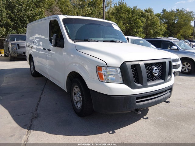 2017 NISSAN NV SV V8
