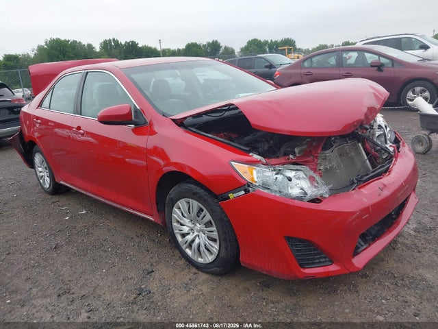 2014 TOYOTA CAMRY LE