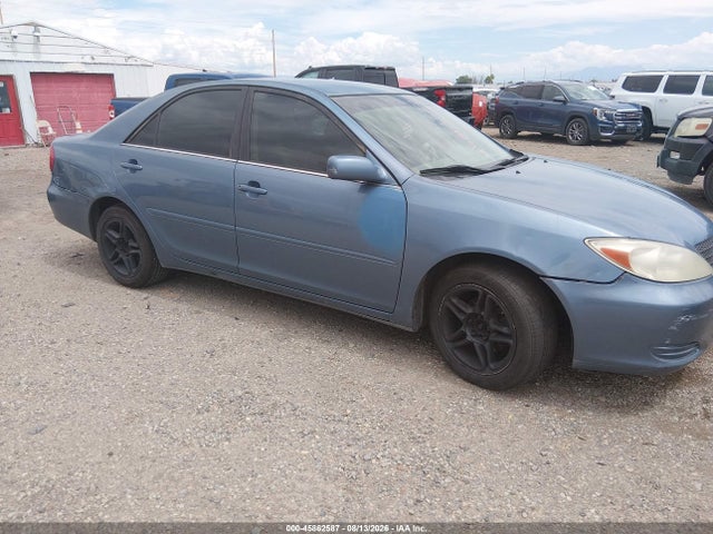 2004 TOYOTA CAMRY LE