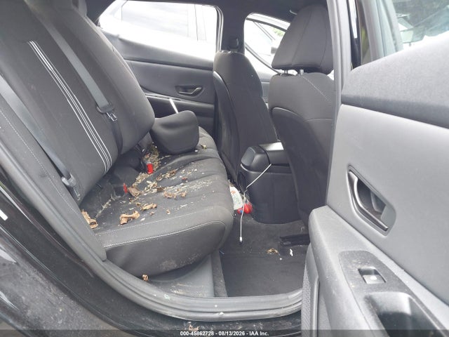 صورة 8 لـ 2025 Hyundai ELANTRA SEL SPORT