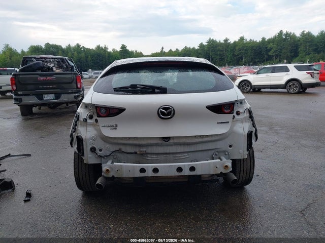 صورة 17 لـ 2021 Mazda MAZDA3 SELECT