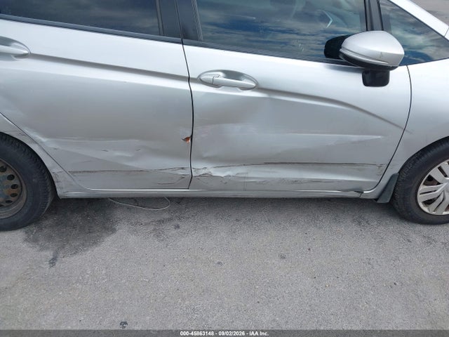 2015 Honda FIT LX — фото 6