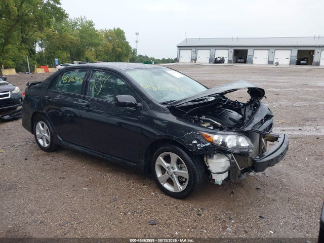 2013 TOYOTA COROLLA S
