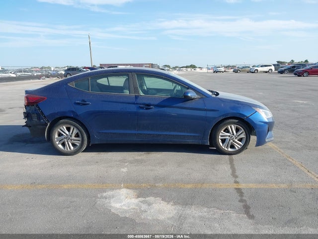 2019 HYUNDAI ELANTRA SEL 12