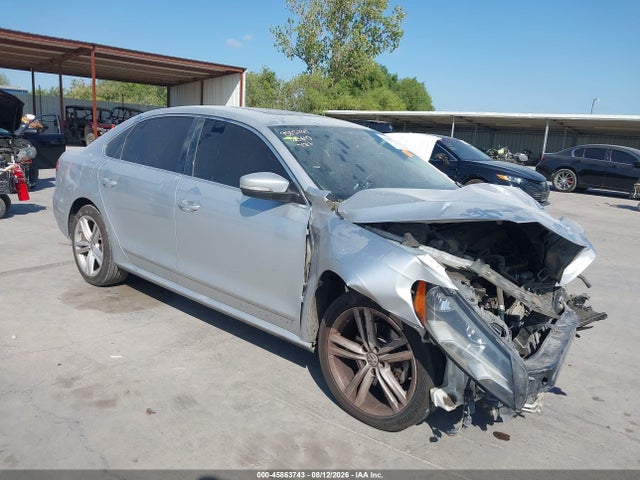 2015 VOLKSWAGEN PASSAT 1.8T SE