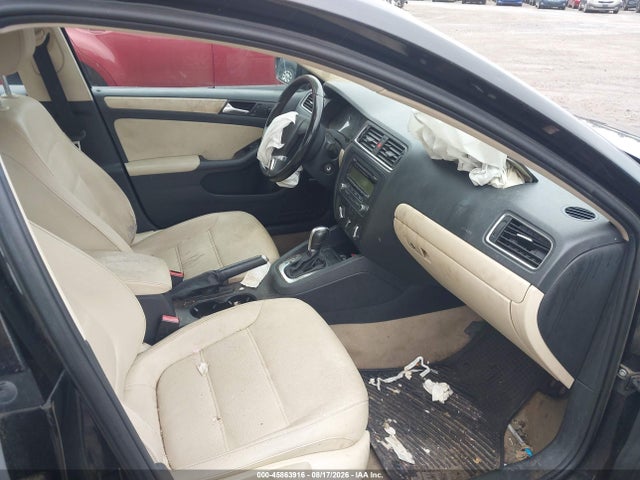 صورة 5 لـ 2011 Volkswagen JETTA SE