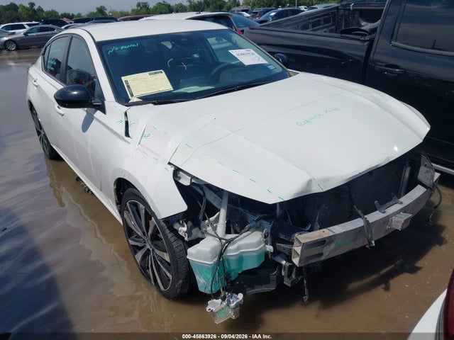 2020 NISSAN ALTIMA SR FWD