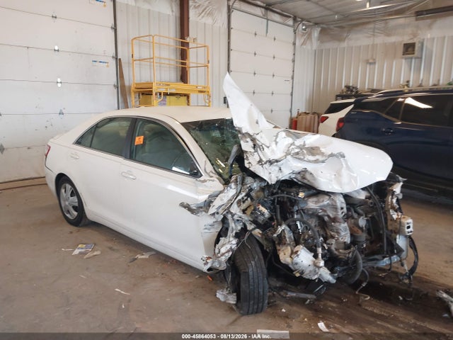 2011 TOYOTA CAMRY 