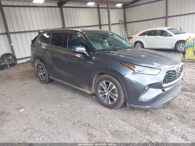 2021 TOYOTA HIGHLANDER XLE