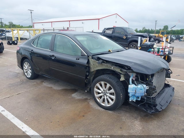 2019 TOYOTA CAMRY LE