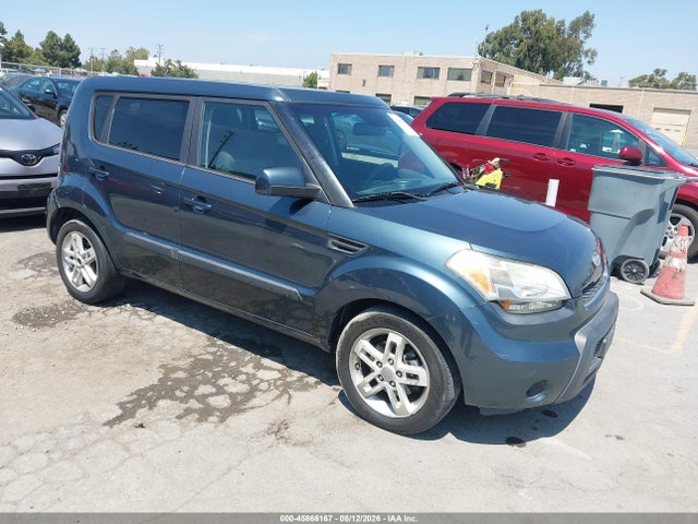 2011 KIA SOUL +