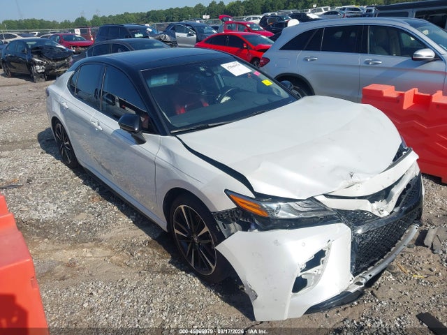 2019 TOYOTA CAMRY XSE V6