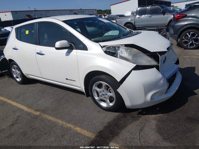 2013 NISSAN LEAF SV
