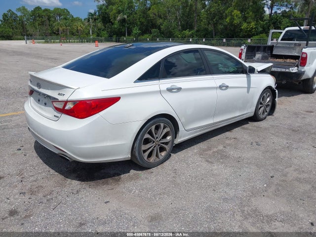 2013 Hyundai SONATA LIMITED 2.0T — фото 4