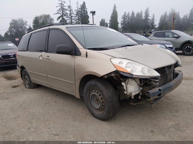 2010 TOYOTA SIENNA LE