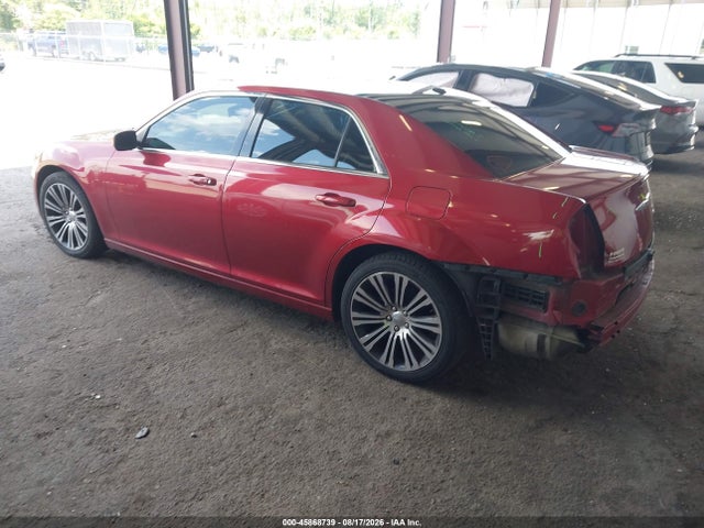 صورة 3 لـ 2013 Chrysler 300 300S