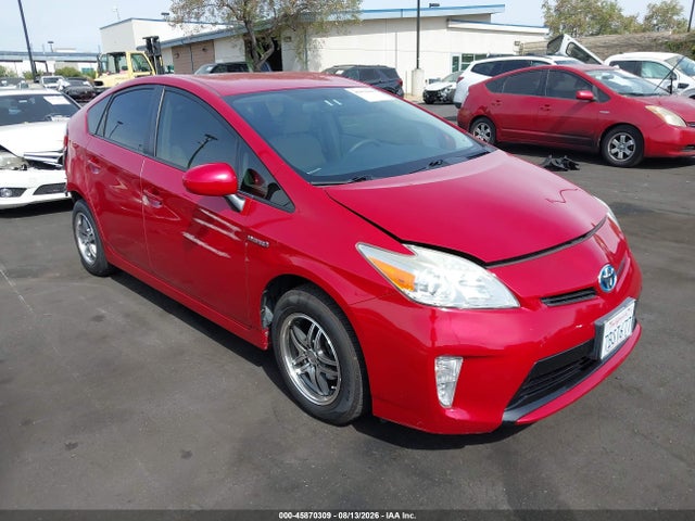 2013 TOYOTA PRIUS THREE
